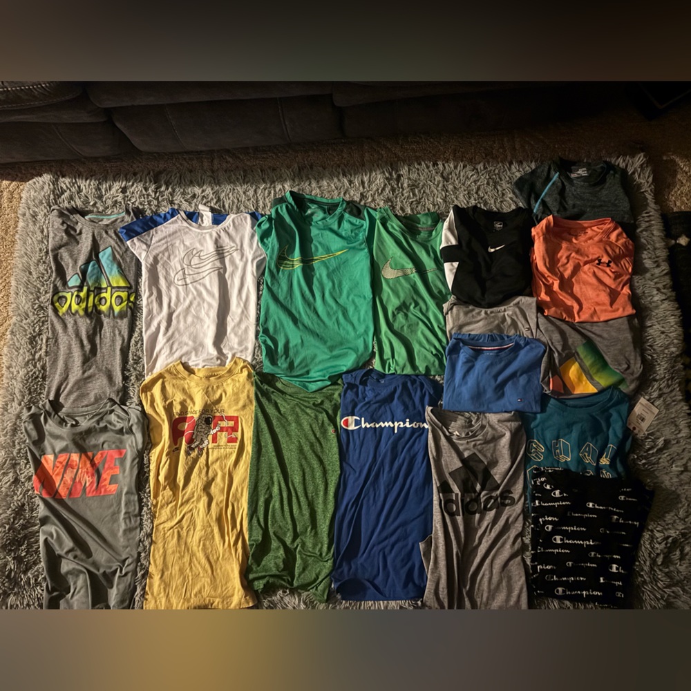 Nike Green and White Kids Short Sleeve Tee